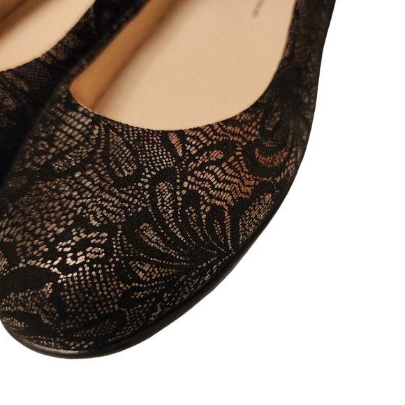 SAS Scenic Flats Black Suede Metallic Lace Print 6.5 Slim - Picture 6 of 11